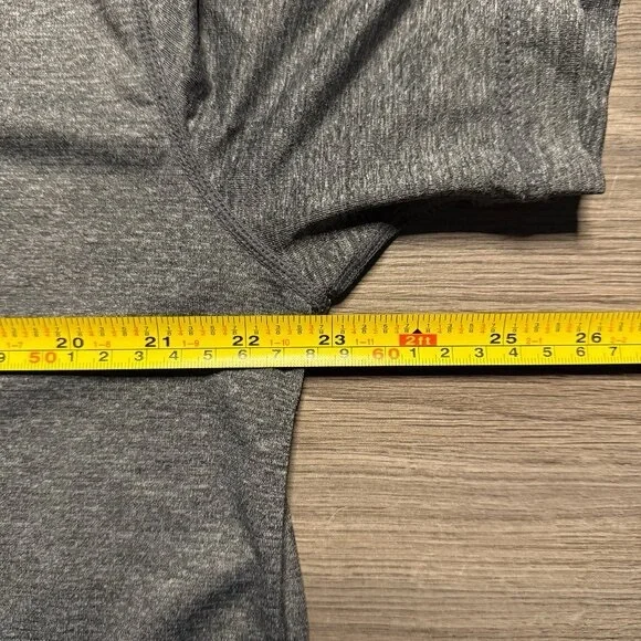 Lululemon Mens Metal Vent Tech Short Sleeve V 20  Green - Picture 6 of 7